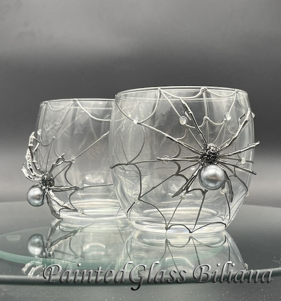 Dark silver spider whiskey glasses, Halloween wedding theme