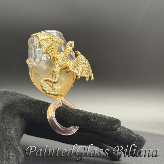 Gold dragon ring wine glass small
