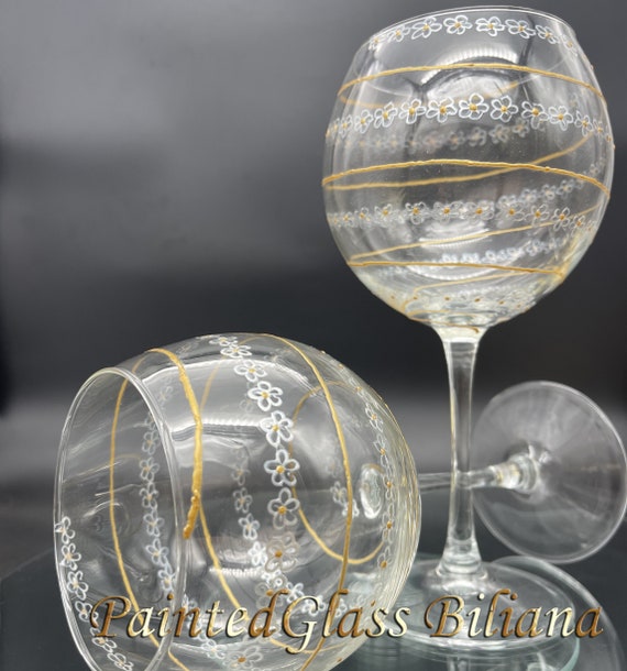 Set of 2 hand painted crystal wine glases Spiral of love