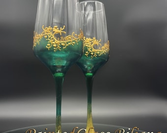 Set of 2 hand painted wedding flutes champagne glasses Gatsby emerald green and gold Cake serving set