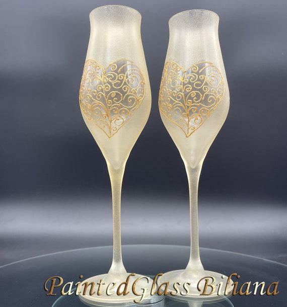 Free Shipping CRYSTAL SET of 2 hand painted wedding champagne flutes Real Love Lace Heart glasses