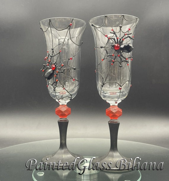 Black spider champagne flutes, Halloween wedding theme