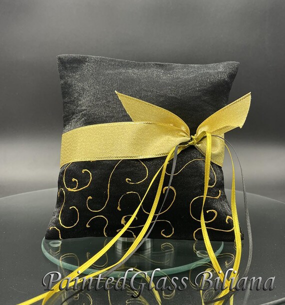 Black and gold wedding ring pillow