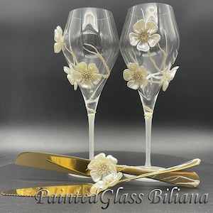 Cherry blossom wedding champagne flutes hand painted wedding champagne flutes, Set of 2
