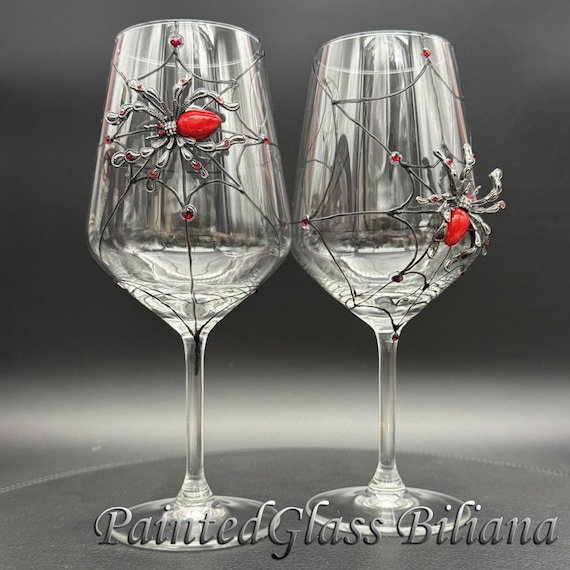 Red spider Halloween wine glasses