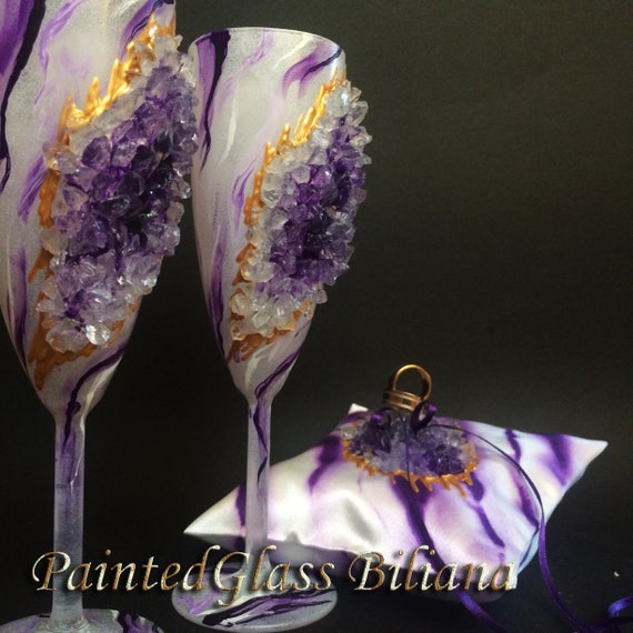 Amethyst marble geode wedding set ring pillow and wedding champagne flutes