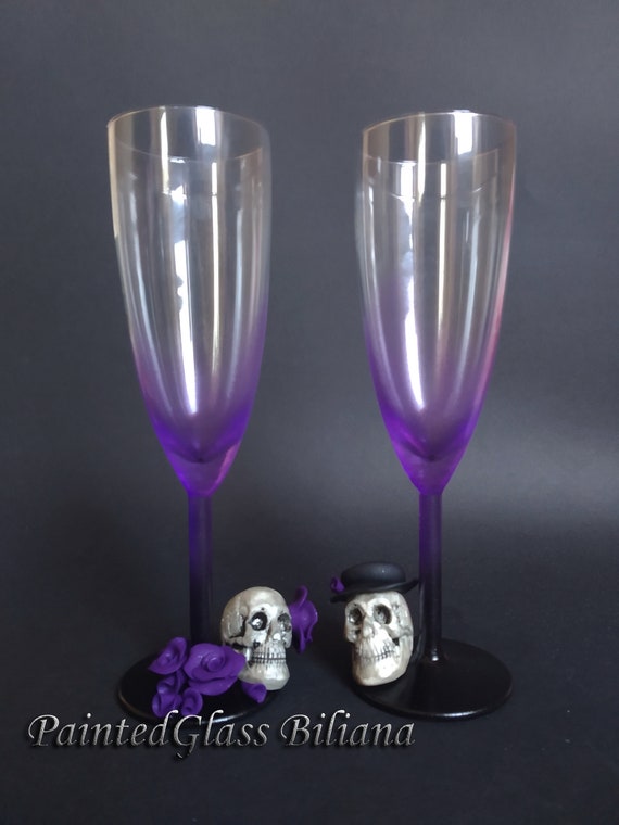 Set of 2 hand painted decorated Wedding Glasses champagne flutes Black and purple Skull Halloween wedding favor