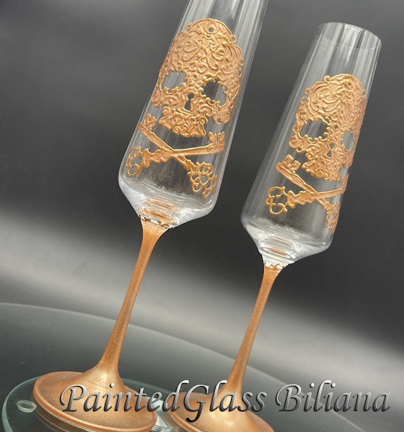 Set of 2 hand painted champagne flutes skulls Halloween wedding favor Cake serving set