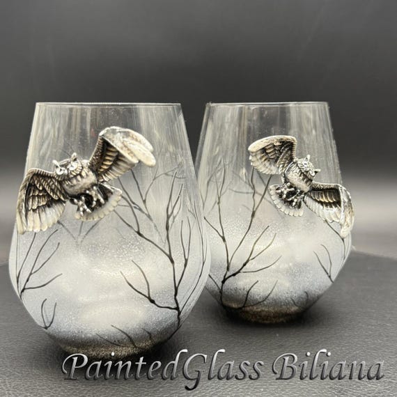 Black silver owl toasting stemless wine glasses