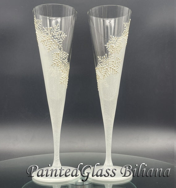 Set of 2 Winter Wedding toasting hand painted champagne flutes White snowflakes Cake serving set