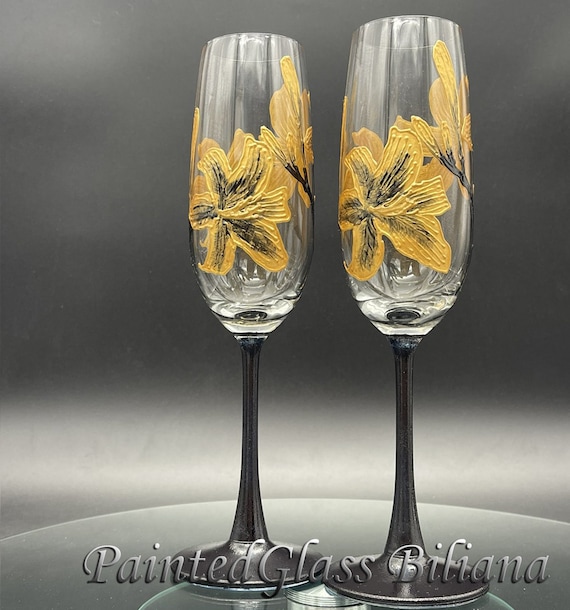 Set of 2 hand painted flower champagne flutes Day Lily in gold and black color