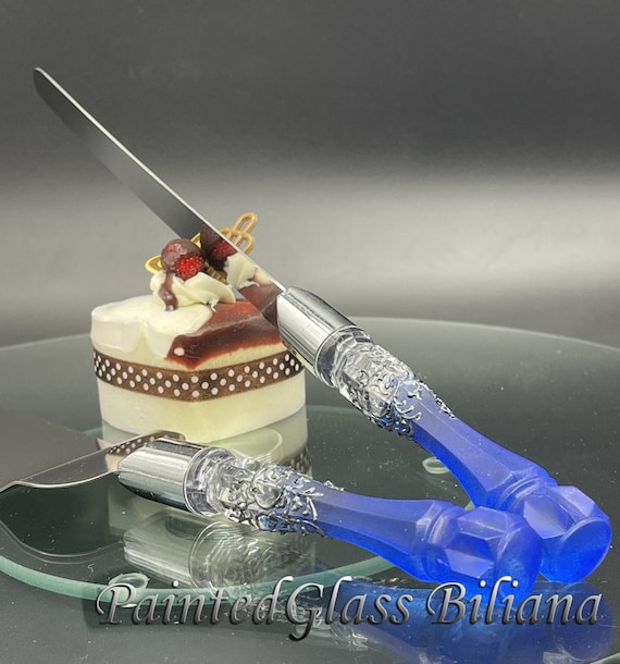 Silver and blue Gatsby style cake server and knife