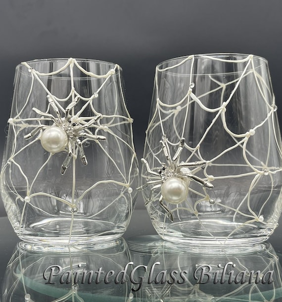 Spider stemless wine glasses, Halloween wedding theme