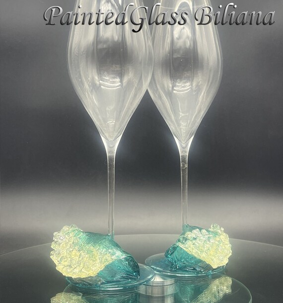Ocean waves wedding flutes