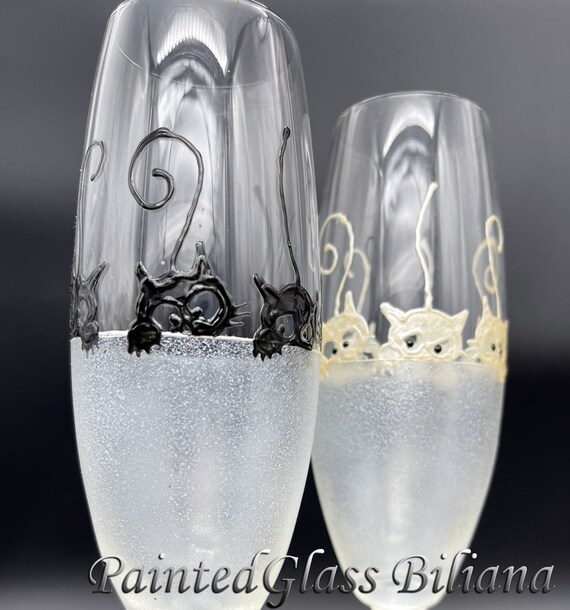 Wedding Champagne Flutes Set of 2 Cats in Black and White