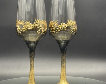 Set of 2 hand painted wedding champagne flutes Gatsby style Black and gold color