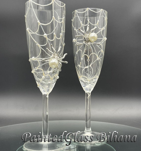 Spider wedding champagne flutes, Halloween wedding theme