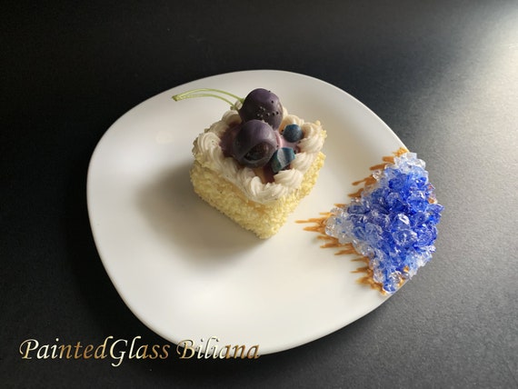 Blue geode cake plate