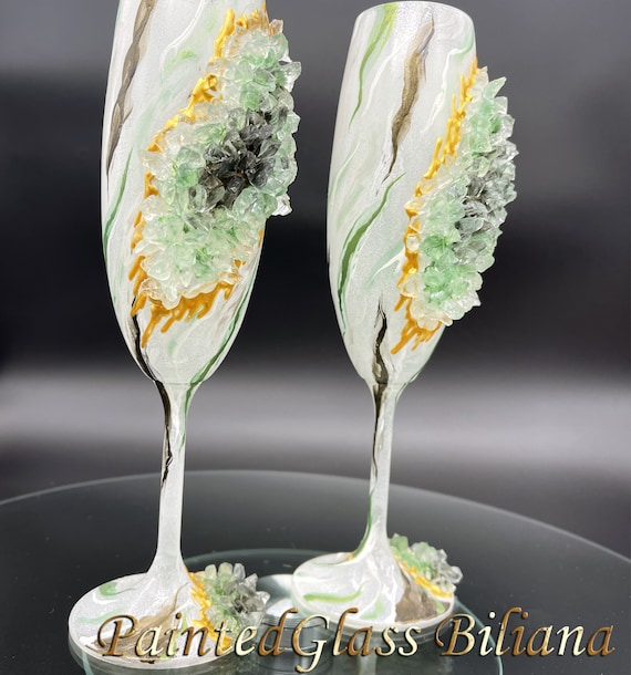 Green marble geode wedding set ring pillow and champagne flutes