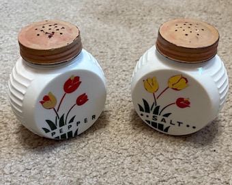 Complete Vintage Fire King Tulip Nesting Mixing Bowl Set 1940s Mid