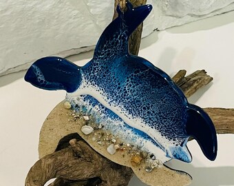 Handcrafted Resin Sealife Ornament, Coastal Beach Art,  Ocean-Inspired Hanging, Beach House Decor | Nautical Gift