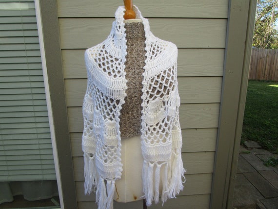 Pretty Vintage, Delicate Little Japanese Shawl, h… - image 2