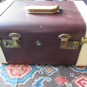 Vintage 1940s Air Ace Travel Case: Luggage with Mirror