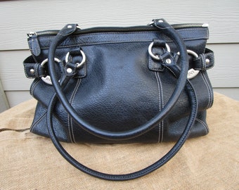 Large, Black Leather and Metal, Jones New York Women's SHOULDER Handbag, with a large holding CAPACITY.