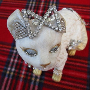 Vintage Rhinestone Kitty Figurine: Embellished Ceramic Cat Decor