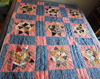 Handmade 1890-1920, ANTIQUE Texas Quilt with 8-Pointed STARS and Bright and Colorful Fabric.