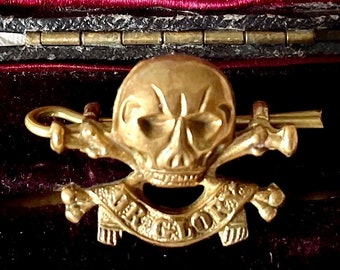 Antique 19th Century Skull and Crossbones Death or Glory Brooch Button Memento Mori Free Shipping!