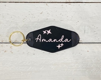 Porte-clés motel rétro personnalisé : cadeau de style vintage en acrylique