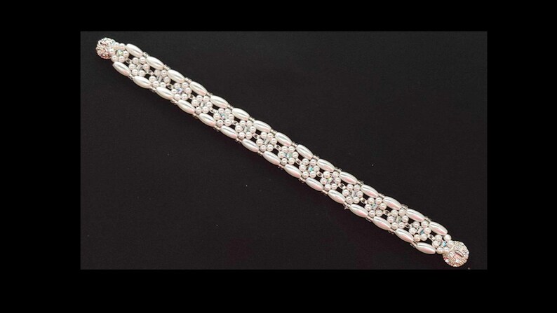 Beaded bracelet pattern. Diy woman bracelet , step by step instructions. image 4