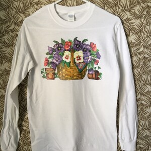 Stiefmütterchen Blumen Blumenkorb T-Shirt, (Sweatshirt, Hoodie auf Anfrage erhältlich) # 796b