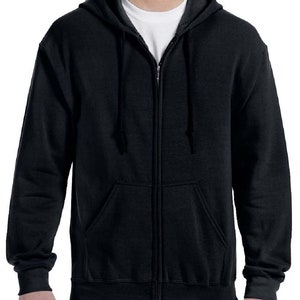Peut inclure: Un sweat &agrave; capuche noir avec une fermeture &eacute;clair sur toute la longueur et une poche kangourou.