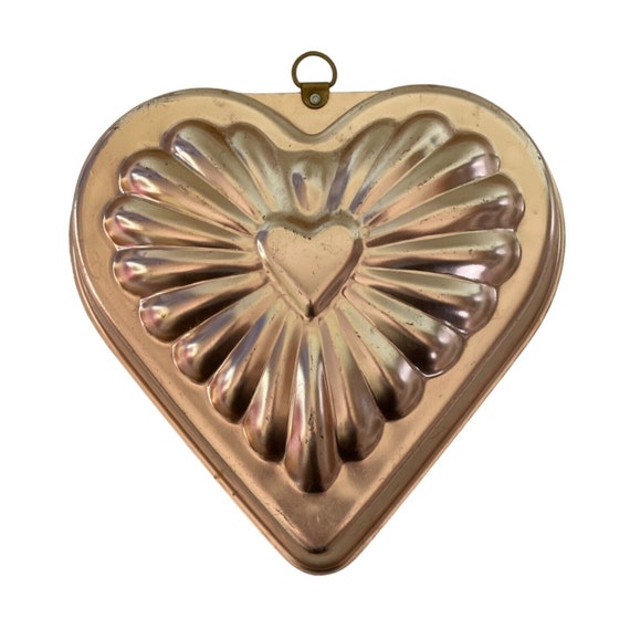 vintage pink copper colored aluminum heart shaped jello mold or cake pan,  kitchen wall hanging