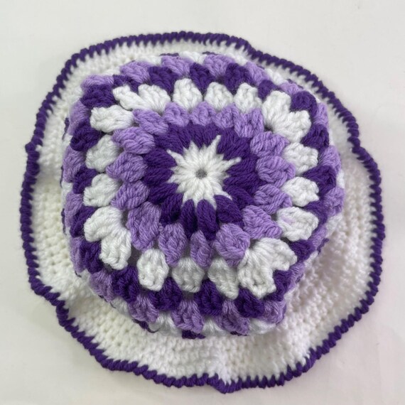 Crochet Bucket Hat Granny Square Pattern Purple and White  display picture 2