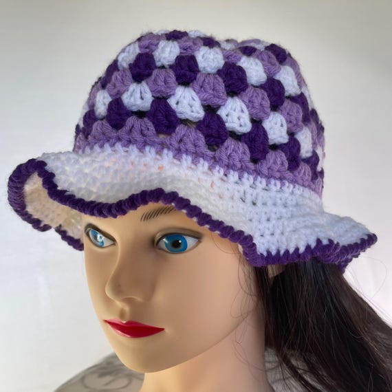 Crochet Bucket Hat Granny Square Pattern Purple and White  display picture 1