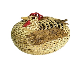 Chicken Wicker Basket with Lid Woven Wicker Rattan 8.5" x 6.5" Rooster Shape