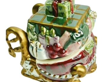 Christmas Salt & Pepper Shaker Set Holiday Sleigh Pearlized Ceramic 2002 Un-Used