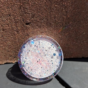 Holographic Glitter Pop Socket: Red, Blue, and Silver Sparkle