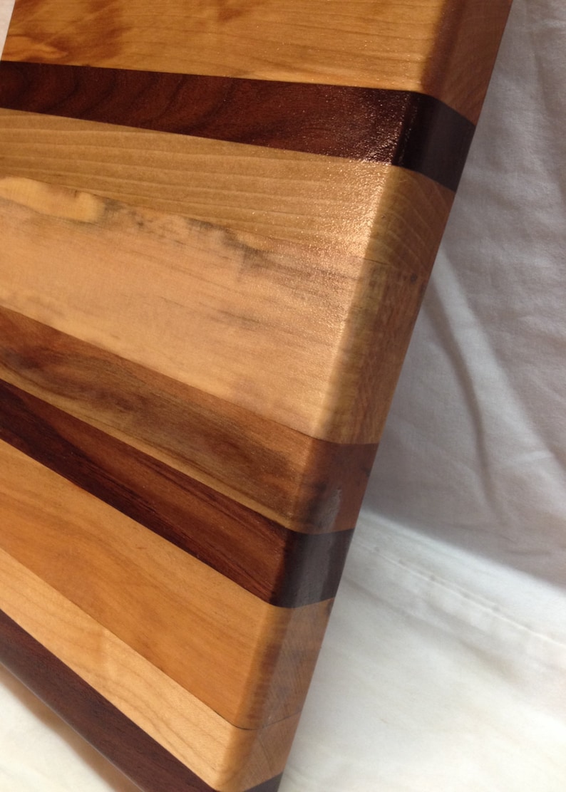 Hand Laid Hardwood Cuttingboard B1