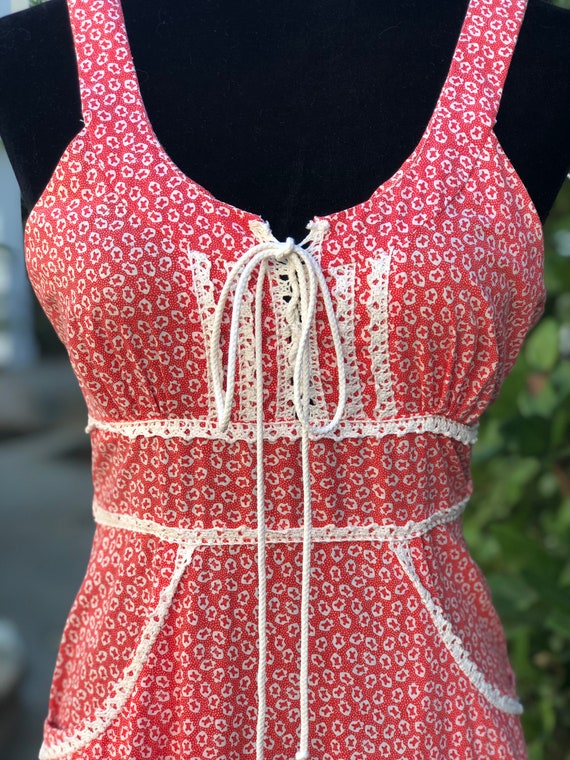 Ravishingly red adorable Gunne Sax maxi sundress.