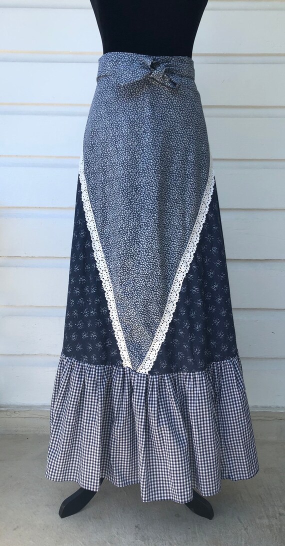 Adorable Gunnies maxi skirt. Vintage 5
