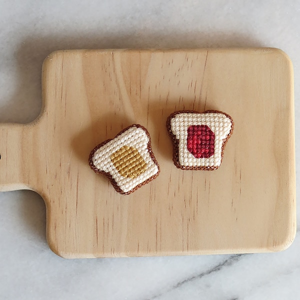 Peanut Butter Jelly Time! Instant download digital file only. PB+J Lunch classic 3D cross stitch pattern.