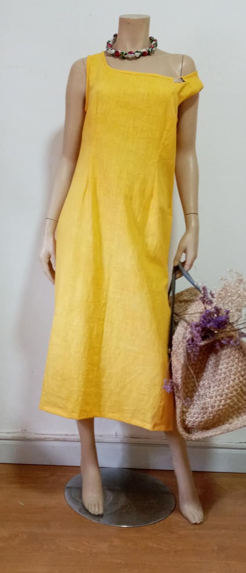 Vestido de lino blanco. Vestido sencillo de verano. Mini. Ropa orgánica para mujer. Vestido sin mangas. Lino puro. Vestido Midi de lino naranja. imagen 6