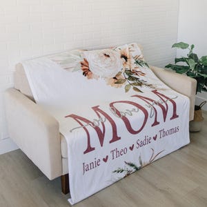 Christmas Blanket, Christmas Gift, Floral Style Blanket, Personalized Mom Gift, Gift For Grandparent, Birthday Gift For Mom