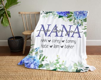 Personalized Grandma Christmas Gift from Grandkids – Custom Quote Blanket for Mom or Nana, Cozy Holiday Throw  Blanket, Gift for Her