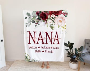 Christmas Gift for Mom or Grandma – Personalized Blanket with Quote, Custom Cozy Throw, Meaningful Holiday Gift from Family