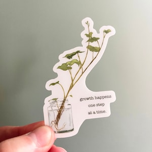 Sticker geestelijke gezondheid: groei gebeurt stap voor stap, laptopsticker, zelfzorg, zelfliefde